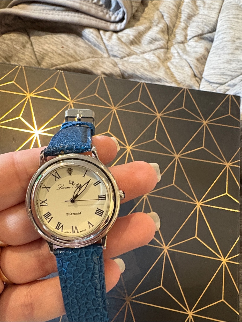 Blue Leather-Strap Wristwatch - (Diamond)